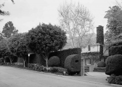 Front of property from Faring Road: Library of Congress, Historic American Building Survey, Tavo Olmos, photographer, September 2005