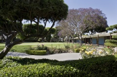 Marina del Rey Middle School: Photograph: Chris Fitzgerald, 2010, Paul Revere Williams Project