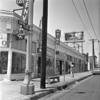 Central Avenue business district, 2700 block