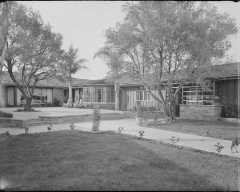 Residence, Dr. A. E. Abdun-Nur, Exterior: Photographer: Maynard L. Parker, The Huntington Library, San Marino, California